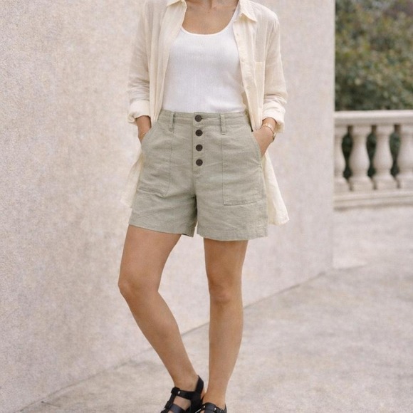 O'Neill Pants - O'Neill Sage Utility Shorts – Button Front – Size 28